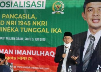 Anggota DPR KH Maman Imanul Haq Bantu Perbaiki Rutilahu Warga Sukasari
