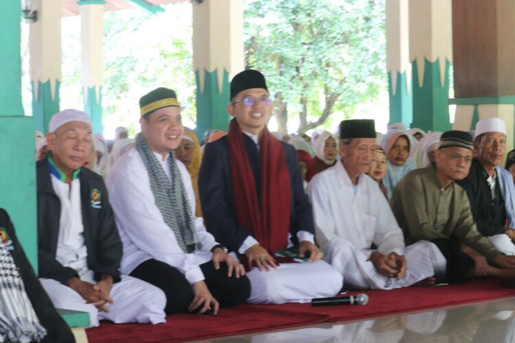 Rayakan Harlah ke-25, Akar Djati Gelar Zikir di Keraton Kasepuhan