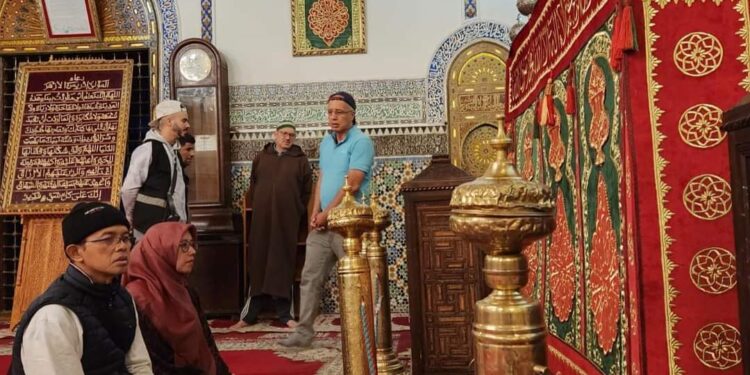 Kebahagiaan Berziarah di Kota Fes