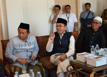 Hari Pertama di Tanah Suci, Kiai Maman Langsung Urus Catering