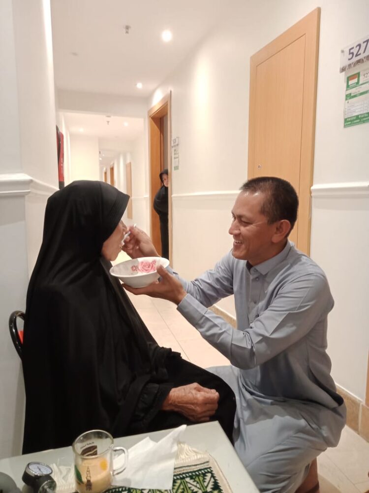 Kisah Mak Ooy, Keajaiban Haji dari Tanah Suci