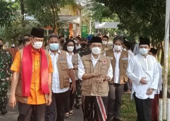Cerita Doni Monardo Ingin Bangun Pesantren Ekologi, Kiai Maman Imanulhaq: Akan Kami Teruskan