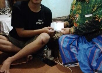 Kiai Maman Imanulhaq Beri Ganti Rugi untuk Korban Luka Ringan yang Tertimpa Baliho