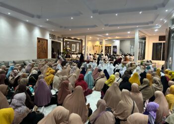 Jamaah Akar Djati Gelar Syukuran Kemenangan Kiai Maman Imanulhaq