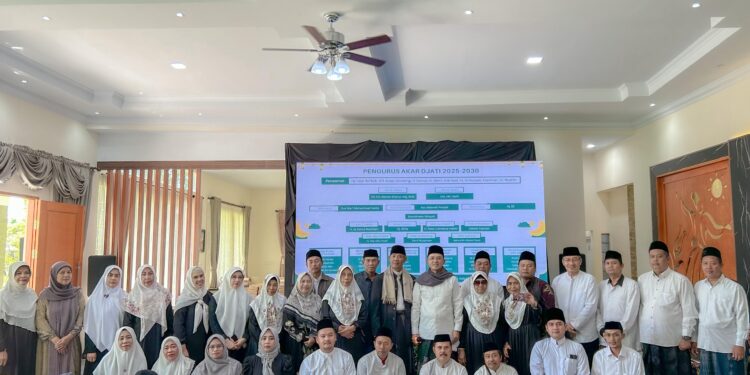 Akar Djati: Menjawab Kekisruhan Dunia dengan Sholawat dan Spirit Perdamaian