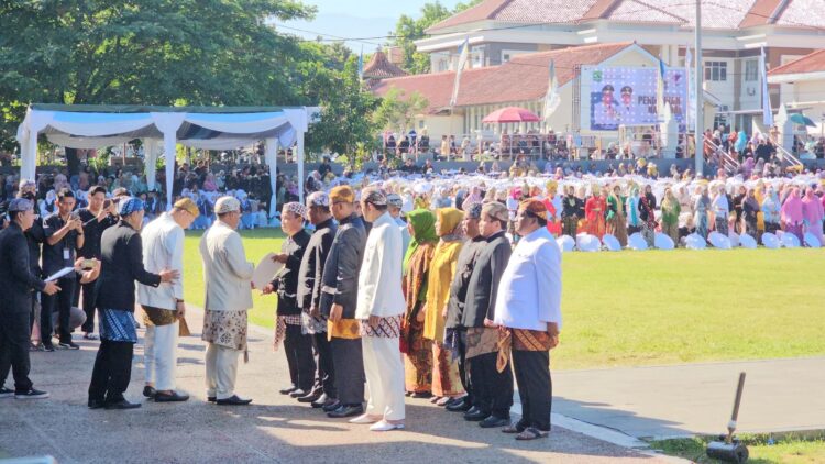 Hj. Upik Rofiqoh Dilantik Jadi Anggota Dewan Pendidikan Majalengka: Komitmen Perjuangkan Guru dan Kemajuan Pendidikan